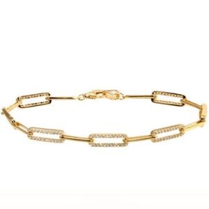 Elegant Gold Bracelet with Crystal Accents